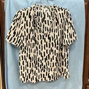 Nine West Short Sleeve Tie Neck Blouse Size Large Black & White